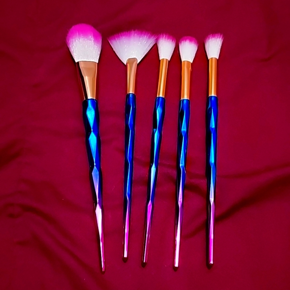 Various Makeup Ombre Brushes